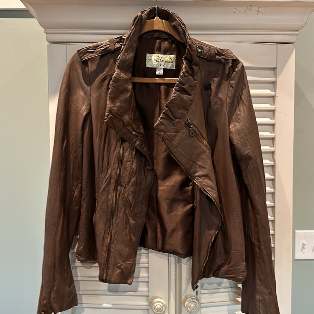 Leather Jacket - Picture 5 of 7